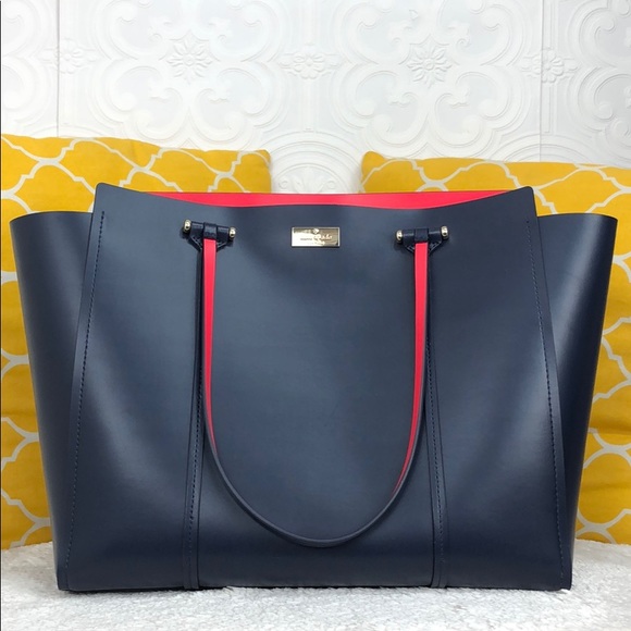 kate spade Handbags - 🌸OFFERS?🌸Kate Spade Leather Large Two Tone Tote